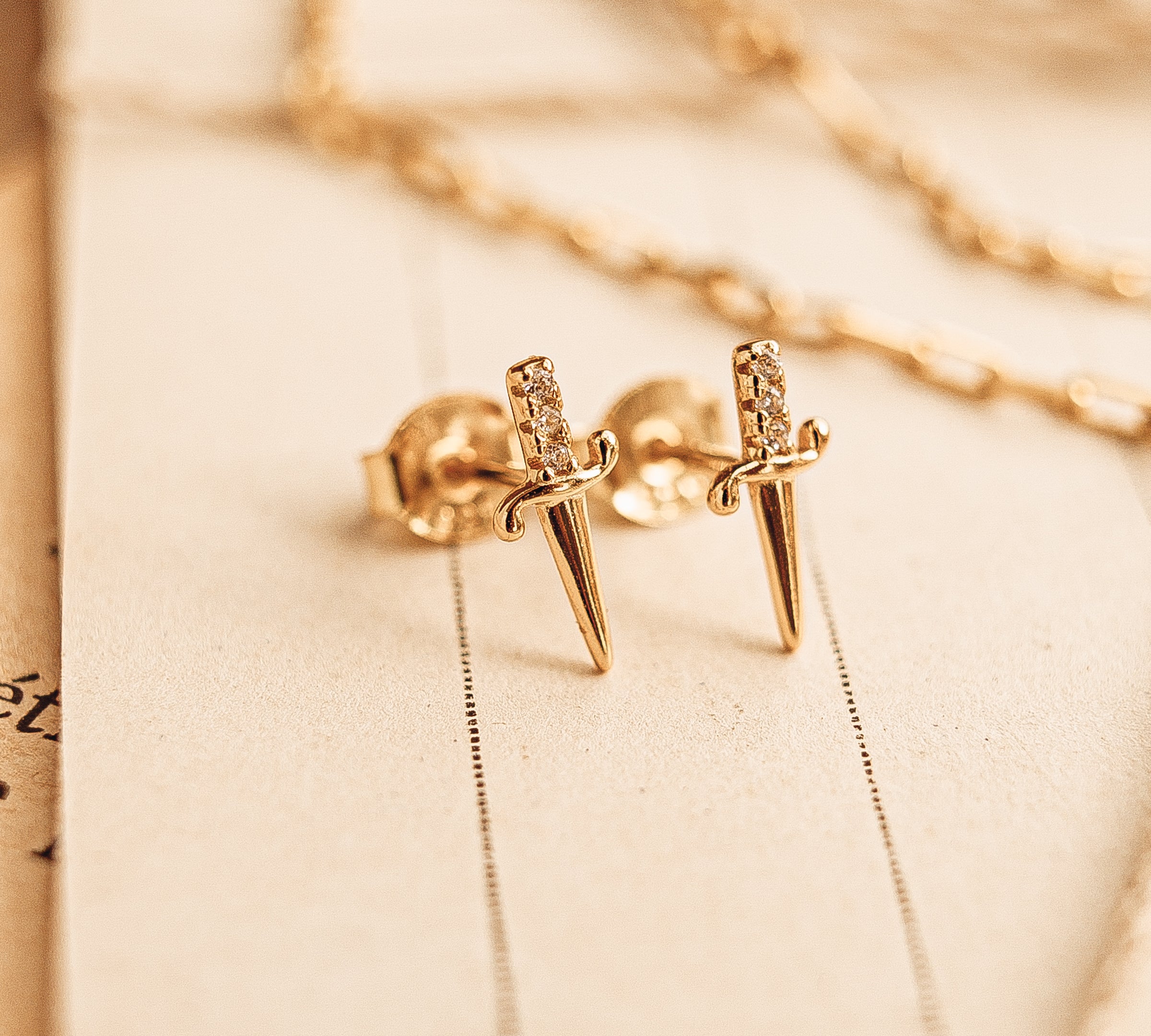 Dagger Studs - bijoulimon.com