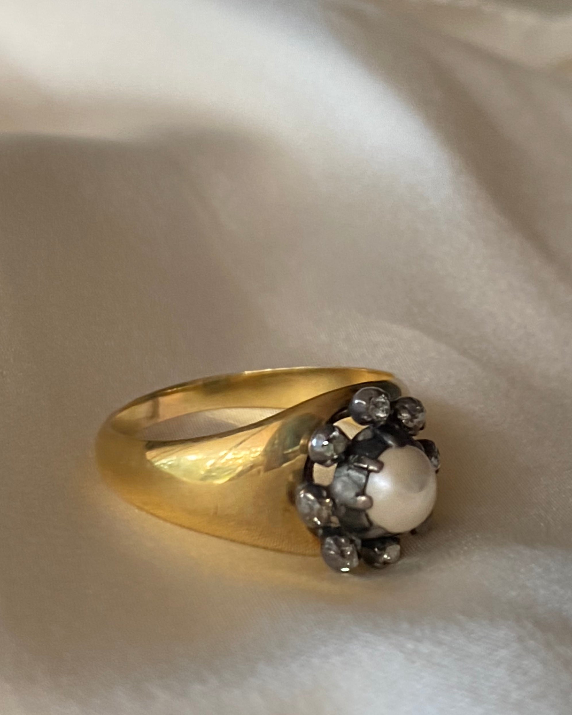 Victorian Pearl Diamond Ring - bijoulimon.com 2